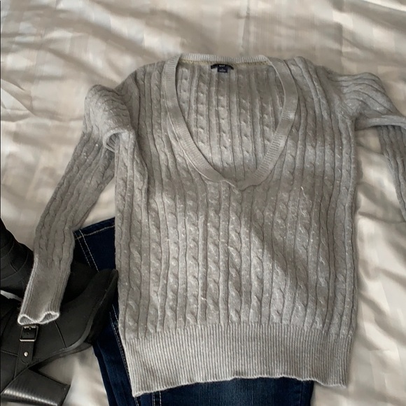 GAP Sweaters - GAP V neck sweater